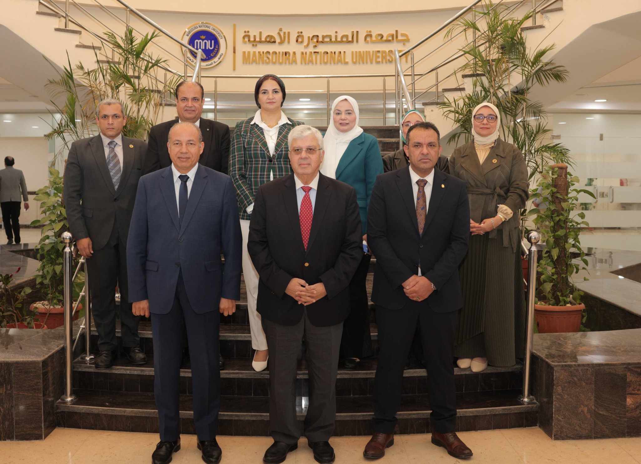 وزير التعليم العالي يتفقد منشآت جامعة المنصورة الأهلية ويشيد بالمعامل المتخصصة والإنجازات المحققة